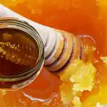 Kā izkausēt medu dažu minūšu laikā: dzīves uzlauzums, par kuru